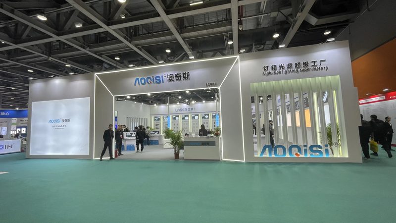 目前市面上的Logo设计软件种类繁多，大致可以分为以下几类：